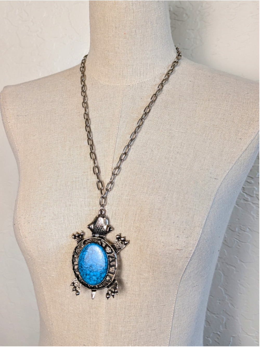 Large Silver Tone Turtle Pendant 24in Necklace Faux Turquoise Boho Statement